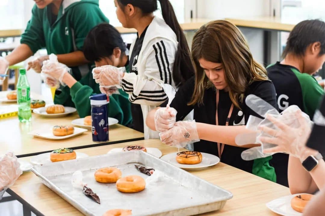 Autumn Fun Time in the Canteen (Nov 2023)